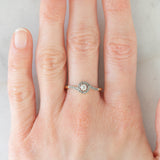 Anillo tourbillon vintage de oro amarillo de 18 quilates y plata con diamantes (centro de aprox. 0.15 ct), década de 50