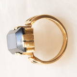 Антикварное кольцо из желтого золота 18 карат с ониксом, начало 900-х годов.