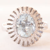Vintage-Ring aus 18-karätigem Weißgold mit Aquamarin (ca. 2 ct) und Diamanten im Brillantschliff (ca. 0.12 ctw), 80er/90er Jahre