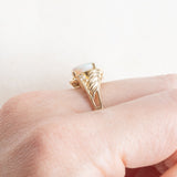 Vintage-Ring aus 14-karätigem Gelb- und Weißgold mit Opal (ca. 0.70 ct) und Diamanten (ca. 0.04 ctw), 60er/70er Jahre