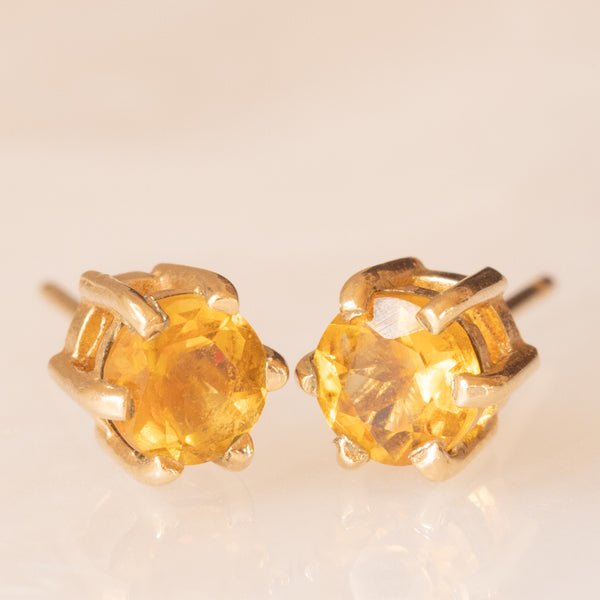 Orecchini punto luce vintage in oro giallo 9K con quarzi citrini (0.40ct ca.), anni ‘70