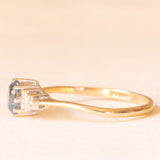 Anello vintage in oro giallo e bianco 9K con topazio azzurro (0.40ct ca.) e diamanti di taglio brillante (0.06ctw ca.), anno 1988