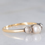 Trilogy antico in oro giallo 14K e argento con diamanti di taglio vecchia miniera (0.20ctw ca.) e perla bianca, anni ‘10/‘20