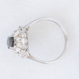 Anello ballerina vintage in oro bianco 14K con zaffiro (0.85ct ca.) e diamanti di taglio brillante (0.50ctw ca.), anni ‘80