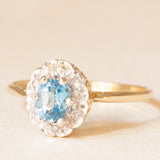Vintage-Gänseblümchen-Ring aus 9-karätigem Gelb- und Weißgold mit blauem Topas (ca. 0.40 ct) und Diamanten (ca. 0.03 ctw), Jahr 1989
