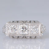 Anel Art Déco em ouro branco 14K com diamantes de lapidação antiga europeia (aprox. 0.90 ct), década de 30.