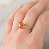 Solitario in oro giallo 9K con quarzo citrino di taglio trillion (1.93ct)