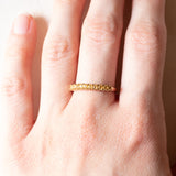 Vintage-Band aus 9-karätigem Gelbgold mit synthetischen gelben Saphiren (ca. 0.50 ctw), 60er/70er Jahre