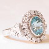 Vintage-Gänseblümchen-Ring aus 18 Karat Weißgold mit hellblauem Zirkon (ca. 4.50 ct) und Diamanten (ca. 0.84 ctw)