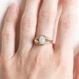 Vintage-Ring aus 14-karätigem Gelb- und Weißgold mit Opal (ca. 0.70 ct) und Diamanten (ca. 0.04 ctw), 60er/70er Jahre