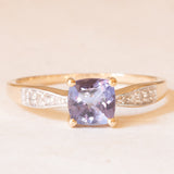 Vintage-Ring aus 10 Karat Gelb- und Weißgold mit Tansanit (ca. 0.80 ct) und Diamanten (ca. 0.04 ctw), Jahr 2006