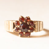 Vintage 9K Gelbgold Gänseblümchen-Bandring mit Granaten, 70er Jahre