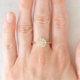 Anello a fiore vintage in oro giallo 14K con diamanti di taglio brillante (0.40ctw ca.), anni ‘70