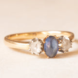 Antike Trilogie aus 18 Karat Gelbgold und Silber mit Saphir im Cabochonschliff (ca. 0.60 ct) und Diamanten im Rosettenschliff (ca. 0.20 ctw), 10er/20er Jahre