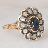 Anello a margherita vintage in stile antico in oro giallo 18K e argento con zaffiro (1ct ca.) e diamanti di taglio rosetta (0.36ctw ca.), anni ‘60/‘70