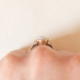 Anello vintage in oro giallo e bianco 9K con opale (1ct ca.), anni ‘70
