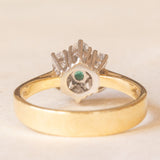 Vintage-Gänseblümchenring aus 14-karätigem Gelb- und Weißgold mit Smaragd (ca. 0.12 ct) und Diamanten im Brillantschliff (ca. 0.42 ctw), 60er/70er Jahre