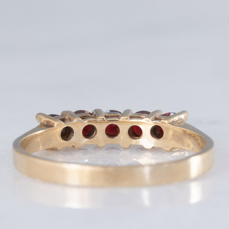 Veretta vintage in oro giallo 9K con granati (0.50ctw ca.), anni ‘70