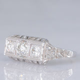 Anel Art Déco em ouro branco 14K com diamantes de lapidação antiga europeia (aprox. 0.90 ct), década de 30.