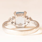 Vintage-Ring im Art-Déco-Stil aus 9-karätigem Weißgold mit blauem Topas (ca. 1.40 ct) und Diamanten (ca. 0.02 ctw),