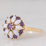 Anello a fiore vintage in oro giallo 8K con ametiste (0.30ctw ca.) e opali, anni ‘80