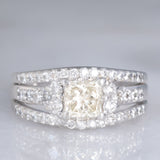 Anello a fascia vintage in platino con diamanti per un totale di 1.25ct (centrale di taglio princess 0.78ct), anni ‘80