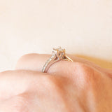 Anello vintage in oro bianco 9K con diamanti di taglio brillante (0.33ctw ca.), anni ‘80