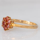 Anello a fiore in oro giallo 9K con zaffiri rossi (0.55ctw)