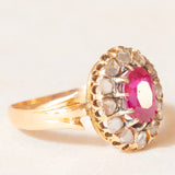 Antique 18K yellow gold daisy ring with synthetic ruby (1.60ct approx.) and rose cut diamonds (0.24ctw approx.), early 900s