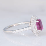 Anello a margherita moderno in platino con rubino (1.51ct) e diamanti (0.72ctw), anni ‘2000