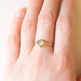 Anello vintage in oro giallo 9K con topazio azzurro, anno 1988