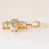 Collana vintage con catenina in oro giallo 9K con ciondolo a forma di croce in oro giallo 9K con apatiti (0.40ctw ca.) e diamanti