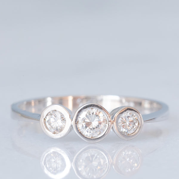 Trilogy vintage in oro bianco 14K con diamanti di taglio brillante (0.26ctw ca.), anni ‘90