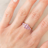 Anello in oro giallo 9K con zaffiri rosa sintetici (1.24ctw)