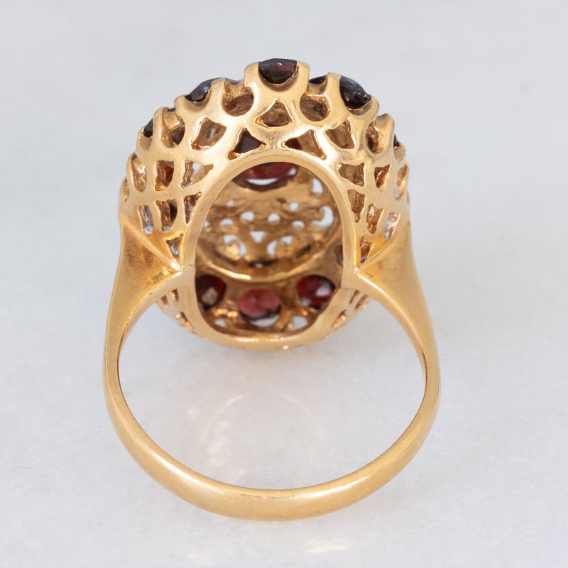 Anello vintage in oro giallo 18K con granati (3.50ctw ca.), anni ‘50/‘60