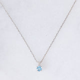 Collana vintage in oro bianco 10K con punto luce con spinello azzurro e diamante, anni ‘90/anni ‘2000