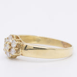 Anello a fiore con fede in oro giallo 14K con diamanti di taglio brillante (0.50ctw ca.), anni ‘80
