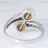 Anello contrarier vintage in oro bianco 18K con perle bianche e diamanti di taglio rosetta (0.36ctw ca.), anni ‘50/‘60
