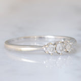 Trilogie vintage en or blanc 9 carats avec diamants (0.25 ct environ)