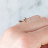 Anello Art Nouveau in oro giallo e bianco 14K con diamanti (0.12ctw ca.), anni ‘20