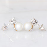 Orecchini vintage in oro bianco 18K con perle bianche e diamanti di taglio brillante (0.50ctw ca.)
