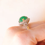 Vintage-Gänseblümchenring aus 14-karätigem Gelb- und Weißgold mit Smaragd (ca. 6 Karat) und Diamanten (ca. 0.85 Karat), 60er Jahre