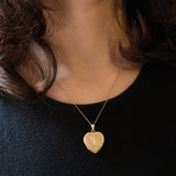 Herzförmiger Vintage-Fotoanhänger mit 9-karätiger Gelbgoldfolie auf Metall, 70er Jahre