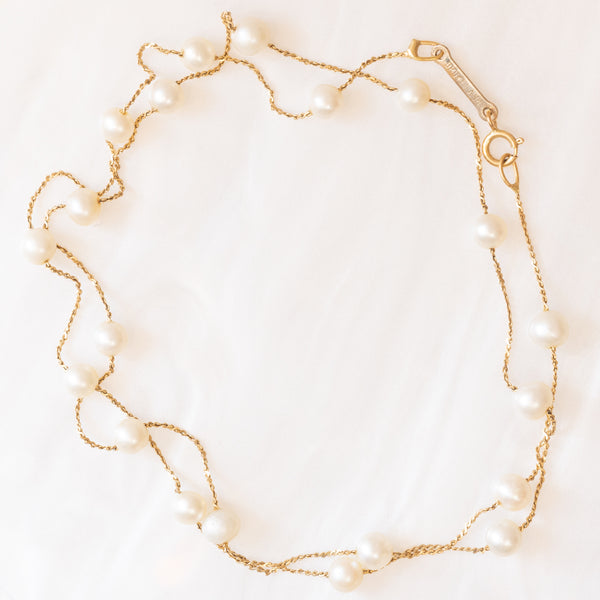 Collana vintage in oro giallo 18K con perle bianche