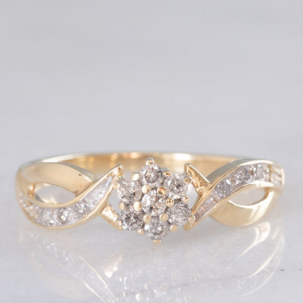 Anello a fiore vintage in oro giallo 9K con diamanti (0.25ctw ca.), anni ‘90