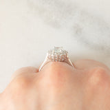 Anello a margherita in oro bianco 9K con acquamarina (1ct ca.) e diamanti di taglio brillante (0.16ctw ca.), anno 2006