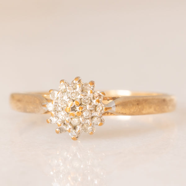 Anello a fiore vintage in oro giallo 9K con diamanti (0.10ctw ca.), anni ‘70/‘80
