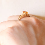 Bague vintage en or jaune 10 carats avec quartz citrine (environ 0.45 ct) et diamants taille brillant (environ 0.06 ct au total), années 70