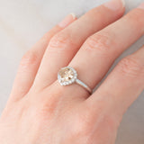 Anello a margherita vintage con diamante fancy di 1.68ct e con diamanti bianchi di contorno, anni ‘90/anni ‘2000