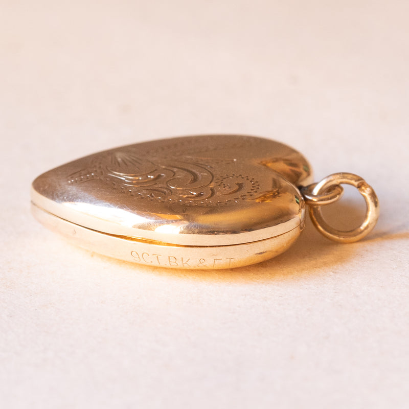 Ciondolo portafoto vintage a forma di cuore con lamina in oro giallo 9K su metallo, anni ‘50/‘60